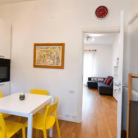 Lungomare - Alba Apartament *